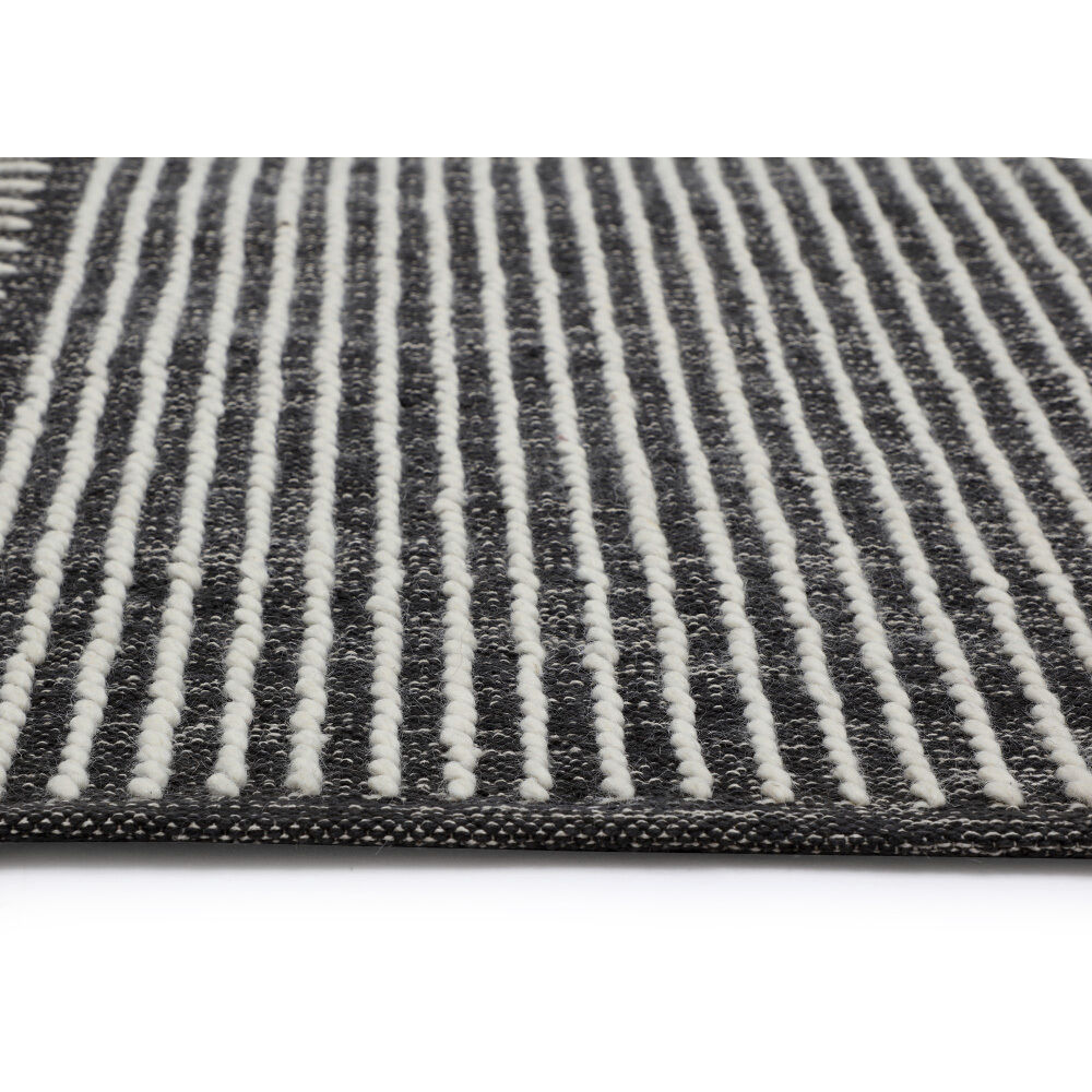 Serene 96 X 60 inch Black / White Indoor Hand-Woven Rug, Hand-Woven